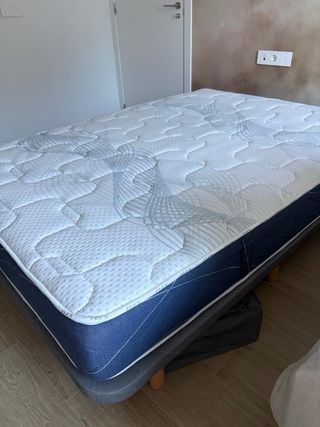Colchón Habana Pocket 22 (135x190) + Base tapizada