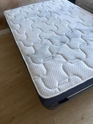 Colchón Habana Pocket 22 (135x190) + Base tapizada