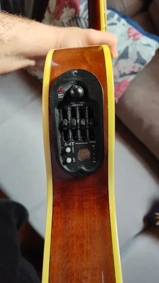 Guitarra Electroacústica Super Flat