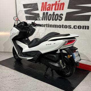 Honda NSS 300 Forza ABS