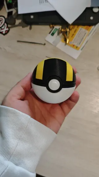Ultra Ball Pokémon artesanal 3D