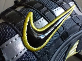 Nike P-6000 Negro/Gris/Amarillo