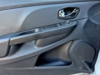 Renault Clio 2014 PANTALLA Y GARANTIA