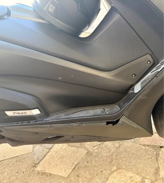 Yamaha T-Max 560 Tech max 40.000km