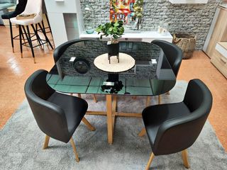 OFERTON DE MESA DE CRISTAL TEMPLADO + 4 SILLAS