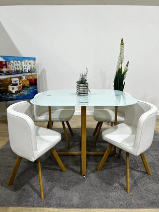 OFERTON DE MESA DE CRISTAL TEMPLADO + 4 SILLAS