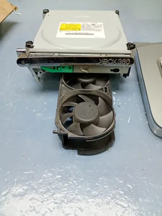 Repuestos Xbox 360: Lector DVD y Ventilador