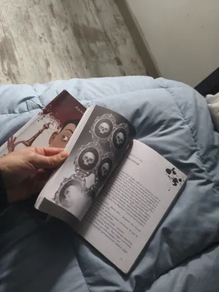 ERIK VOGLER 1: LOS CRÍMENES DEL REY BLANCO (Spa...