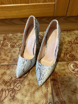 Scarpe con tacco stampa pitone Tg 38