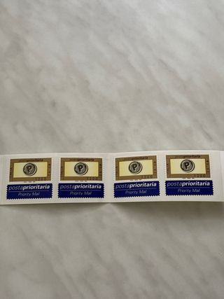 4 Francobolli Postaprioritaria Italia