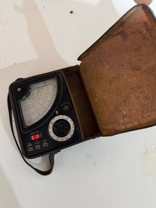 Herramientas de tornero y micrómetro