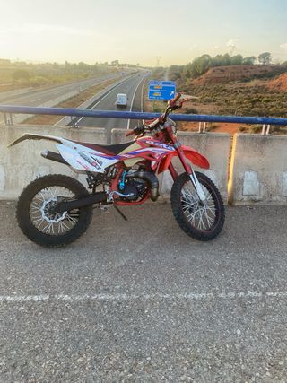 Beta RRT 2017 49cc Enduro Roja y Blanca