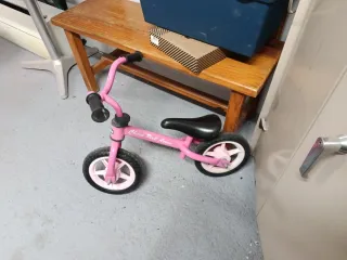 Bici de equilibrio rosa Chicco