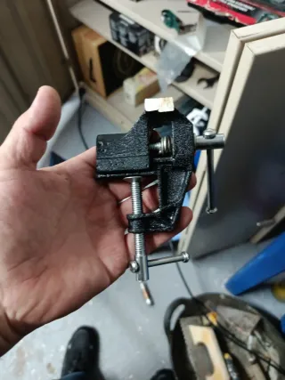 Tornillo de banco pequeño