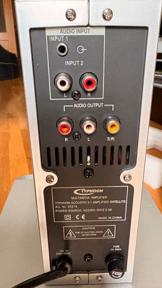 Sistema de Sonido 2.1 Typhoon con Bluetooth