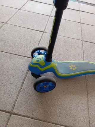 Patinete infantil 3 ruedas azul y verde