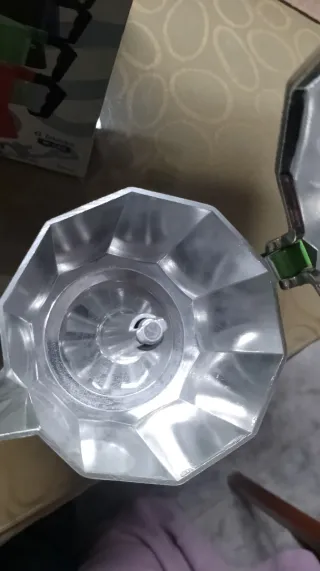 Cafetera 6 tazas verde sin estrenar