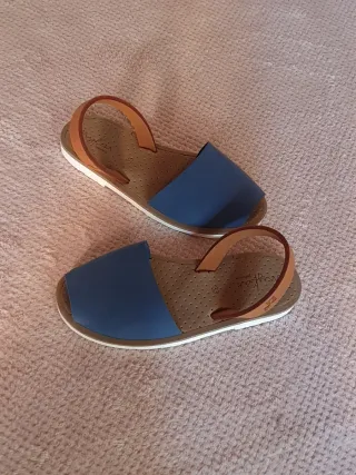 Sandalias Mykai azul 32-33