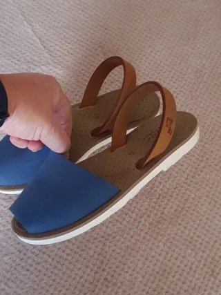 Sandalias Mykai azul 32-33