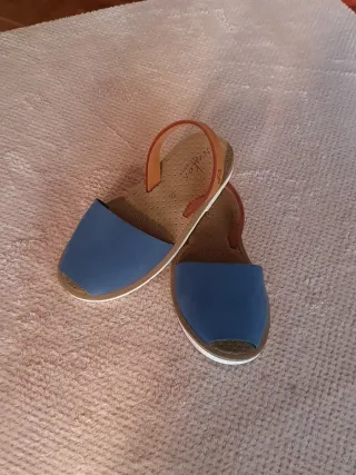 Sandalias Mykai azul 32-33