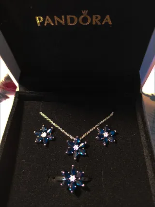 Conjunto Pandora Flor Azul y Plata