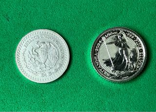 L#542 PAREJA DE MONEDAS DE PLATA 999