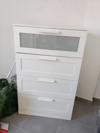 Cómoda Brimnes Ikea 4 cajones blanca