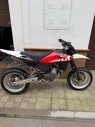 Husqvarna supermotar