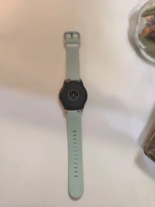 Reloj Samsung Dorado y Verde
