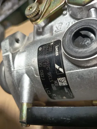 Bomba Inyectora Lucas 8444b957C