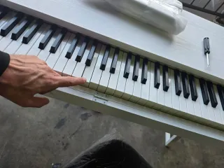 Piano Blanco Landtom