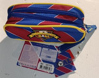 Mochila escolar con accesorios