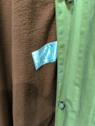 Gabardina caballero color mostaza mate