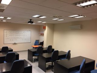 Alquiler de Aulas con equipamiento completo