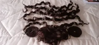 Pelo fallera rizado castaño oscuro