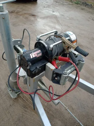 Se alquila remolque plataforma Jebla