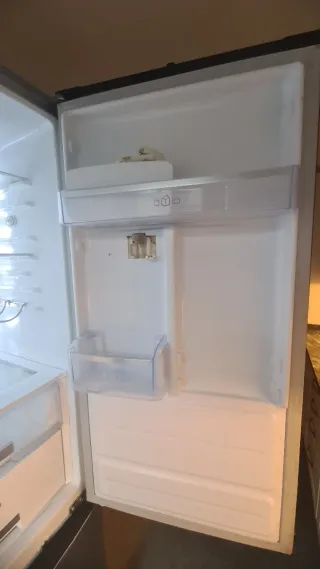 Frigorífico LG 201x60x65