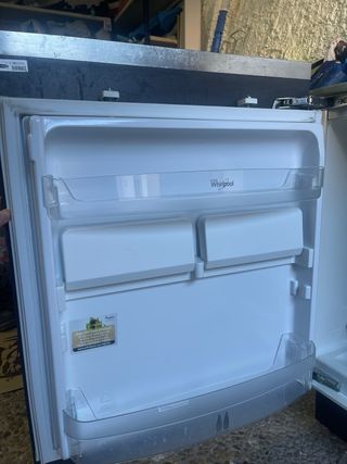 Nevera/Congelador Mediana Negra