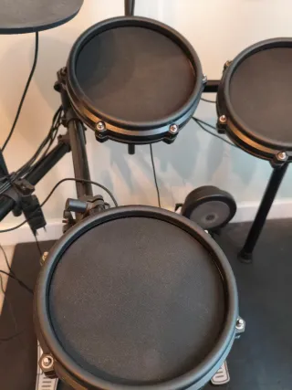 Batería Electrónica Alesis Completa