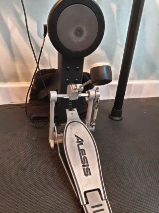 Batería Electrónica Alesis Completa