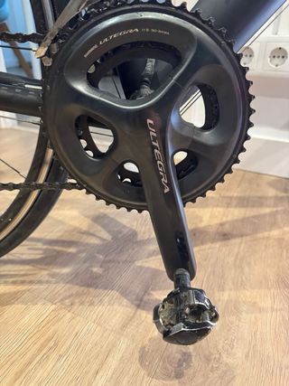 Bicicleta de carretera negra Giant talla 54