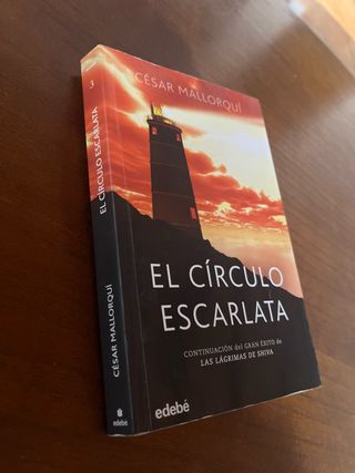 EL CÍRCULO ESCARLATA
