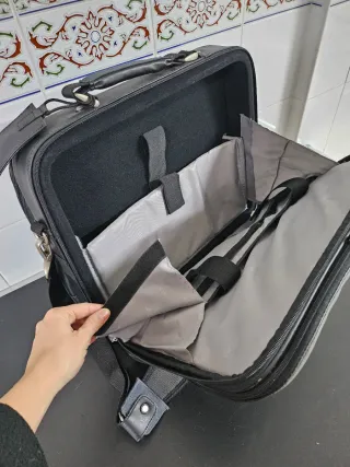 Maletín portátil Acer, reforzado