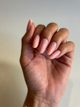 Servicio de manicura rusa