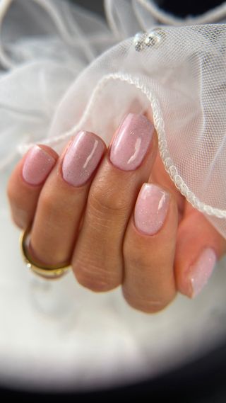 Servicio de manicura rusa