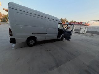 Mercedes-Benz eSprinter 2005