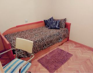 Alquilo habitación con baño 480€/mes.350 de fianza