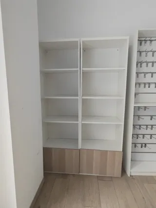 Mueble Besta Ikea con puerta