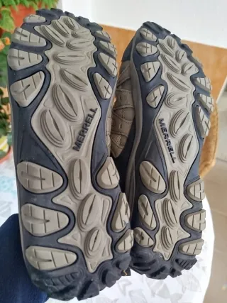 Botas de montaña Merrell