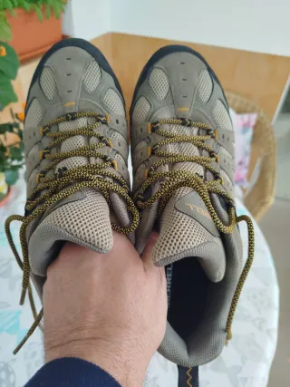 Botas de montaña Merrell